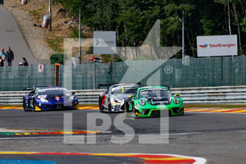 2022-07-30 - 54 Dinamic Motorsport, Porsche 911 GT3-R of Klaus BACHLER, Come LEDOGAR, Matteo CAIROLI, in action during the TotalEnergies 24 hours of Spa 2022, 7th round of the 2022 Fanatec GT World Challenge Europe Powered by AWS, from July 27 to 31, 2021 on the Circuit de Spa-Francorchamps, in Stavelot, Belgium - AUTO - 24 HOURS OF SPA 2022 - ENDURANCE - MOTORS