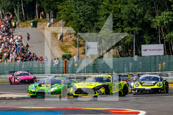 2022-07-30 - 44 GetSpeed, Mercedes-AMG GT3 of Michael BLANCHEMAIN, Patrick ASSENHEIMER, Axel BLOM, Jim PLA, in action and 563 VSR, Lamborghini Huracan GT3 Evo of Michele BERETTA, Yuki NEMOTO, Benjamin HITES, Karol BASZ, in action during the TotalEnergies 24 hours of Spa 2022, 7th round of the 2022 Fanatec GT World Challenge Europe Powered by AWS, from July 27 to 31, 2021 on the Circuit de Spa-Francorchamps, in Stavelot, Belgium - AUTO - 24 HOURS OF SPA 2022 - ENDURANCE - MOTORS