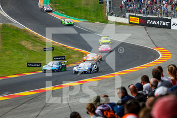2022-07-30 - 22 Allied Racing, Porsche 911 GT3-R of Patrik MATTHIESEN, Dominik FISCHLI, Joel STURM, Vincent ANDRONACO, 47 KCMG Porsche 911 GT3-R of Dennis OLSEN, Nick TANDY, Laurens VANTHOOR, in action during the TotalEnergies 24 hours of Spa 2022, 7th round of the 2022 Fanatec GT World Challenge Europe Powered by AWS, from July 27 to 31, 2021 on the Circuit de Spa-Francorchamps, in Stavelot, Belgium - AUTO - 24 HOURS OF SPA 2022 - ENDURANCE - MOTORS