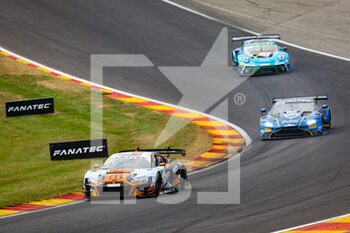 2022-07-30 - 30 Team WRT, Audi R8 LMS evo II GT3 of Thomas NEUBAUER, Benjamin GOETHE, Jean-Baptiste SIMMENAUER, in action during the TotalEnergies 24 hours of Spa 2022, 7th round of the 2022 Fanatec GT World Challenge Europe Powered by AWS, from July 27 to 31, 2021 on the Circuit de Spa-Francorchamps, in Stavelot, Belgium - AUTO - 24 HOURS OF SPA 2022 - ENDURANCE - MOTORS