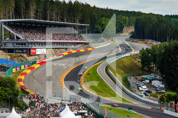 2022-07-30 - Cars in action in the Raidillon during the TotalEnergies 24 hours of Spa 2022, 7th round of the 2022 Fanatec GT World Challenge Europe Powered by AWS, from July 27 to 31, 2021 on the Circuit de Spa-Francorchamps, in Stavelot, Belgium - AUTO - 24 HOURS OF SPA 2022 - ENDURANCE - MOTORS