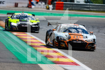 2022-07-31 - 30 Team WRT, Audi R8 LMS evo II GT3 of Thomas NEUBAUER, Benjamin GOETHE, Jean-Baptiste SIMMENAUER, in action during the TotalEnergies 24 hours of Spa 2022, 7th round of the 2022 Fanatec GT World Challenge Europe Powered by AWS, from July 27 to 31, 2021 on the Circuit de Spa-Francorchamps, in Stavelot, Belgium - AUTO - 24 HOURS OF SPA 2022 - ENDURANCE - MOTORS