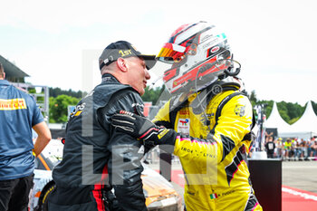 2022-07-31 - MARCIELLO Raffaele, AMG Team AKKODIS ASP, Mercedes-AMG GT3, portrait celebrating victory with FUOCO Antonio, Iron Lynx, Ferrari 488 GT3, portrait during the TotalEnergies 24 hours of Spa 2022, 7th round of the 2022 Fanatec GT World Challenge Europe Powered by AWS, from July 27 to 31, 2021 on the Circuit de Spa-Francorchamps, in Stavelot, Belgium - AUTO - 24 HOURS OF SPA 2022 - ENDURANCE - MOTORS