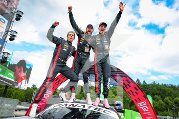 2022-07-31 - 88 AMG Team AKKODIS ASP, Mercedes-AMG GT3 of Raffaele MARCIELLO, Daniel JUNCADELLA, Jules GOUNON, celebrating victory during the TotalEnergies 24 hours of Spa 2022, 7th round of the 2022 Fanatec GT World Challenge Europe Powered by AWS, from July 27 to 31, 2021 on the Circuit de Spa-Francorchamps, in Stavelot, Belgium - AUTO - 24 HOURS OF SPA 2022 - ENDURANCE - MOTORS