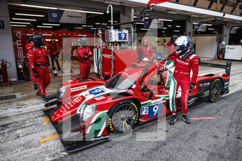 2022-08-27 - 09 DELETRAZ Louis (swi), HABSBURG Ferdinand (aut), COLOMBO Lorenzo (ita), Prema Racing, Oreca 07 - Gibson, pitlane, during the 4 Hours of Barcelona 2022, 4th round of the 2022 European Le Mans Series on the Circuit de Barcelona-Catalunya from August 26 to 28, in Barcelona, Spain - AUTO - ELMS - 4 HOURS OF BARCELONA 2022 - ENDURANCE - MOTORS