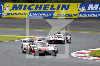 10/09/2022 - 07 CONWAY Mike (gbr), KOBAYASHI Kamui (jpn), LOPEZ Jose Maria (arg), Toyota Gazoo Racing, Toyota GR010 - Hybrid, action, 08 BUEMI Sébastien (swi), HARTLEY Brendon (nzl), HIRAKAWA Ryo (jpn), Toyota Gazoo Racing, Toyota GR010 - Hybrid, action, during the 6 Hours of Fuji 2022, 5th round of the 2022 FIA World Endurance Championship on the Fuji Speedway from September 8 to 11, 2022 in Fuji, Japan - AUTO - FIA WEC - 6 HOURS OF FUJI 2022 - ENDURANCE - MOTORI