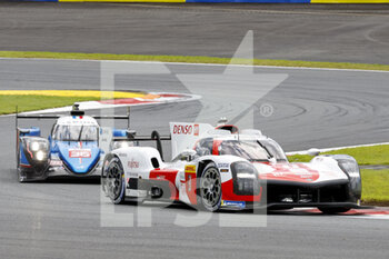 10/09/2022 - 08 BUEMI Sébastien (swi), HARTLEY Brendon (nzl), HIRAKAWA Ryo (jpn), Toyota Gazoo Racing, Toyota GR010 - Hybrid, action,36 NEGRAO André (bra), LAPIERRE Nicolas (fra), VAXIVIERE Matthieu (fra), Alpine Elf Team, Alpine A480 - Gibson, action, during the 6 Hours of Fuji 2022, 5th round of the 2022 FIA World Endurance Championship on the Fuji Speedway from September 8 to 11, 2022 in Fuji, Japan - AUTO - FIA WEC - 6 HOURS OF FUJI 2022 - ENDURANCE - MOTORI