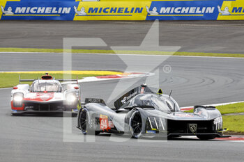10/09/2022 - 94 DUVAL Loic (fra),MENEZES Gustavo (bra),ROSSITER James (gbr), Peugeot TotalEnergies Hybrid 9X8 Hypercar, action, 07 CONWAY Mike (gbr), KOBAYASHI Kamui (jpn), LOPEZ Jose Maria (arg), Toyota Gazoo Racing, Toyota GR010 - Hybrid, action, during the 6 Hours of Fuji 2022, 5th round of the 2022 FIA World Endurance Championship on the Fuji Speedway from September 8 to 11, 2022 in Fuji, Japan - AUTO - FIA WEC - 6 HOURS OF FUJI 2022 - ENDURANCE - MOTORI
