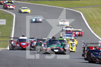 11/09/2022 - 28 RASMUSSEN Oliver (dnk), JONES Edward (gbr), ABERDEIN Jonathan (zaf), JOTA, Oreca 07 - Gibson, action, start of the race, depart, during the 6 Hours of Fuji 2022, 5th round of the 2022 FIA World Endurance Championship on the Fuji Speedway from September 8 to 11, 2022 in Fuji, Japan - AUTO - FIA WEC - 6 HOURS OF FUJI 2022 - ENDURANCE - MOTORI