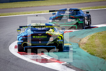 11/09/2022 - 98 DALLA LANA Paul (can), PITTARD David (gbr), THIIM Nicki (dnk), Northwest AMR, Aston Martin Vantage AMR, action during the 6 Hours of Fuji 2022, 5th round of the 2022 FIA World Endurance Championship on the Fuji Speedway from September 8 to 11, 2022 in Fuji, Japan - AUTO - FIA WEC - 6 HOURS OF FUJI 2022 - ENDURANCE - MOTORI