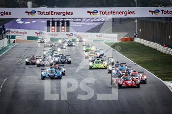 2022-10-16 - Start of the Race during the 4 Hours of Portimao 2022, 6th round of the 2022 European Le Mans Series on the Algarve International Circuit from October 14 to 16, in Portimao, Portugal - AUTO - ELMS - 4 HOURS OF PORTIMAO 2022 - ENDURANCE - MOTORS