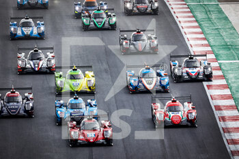 2022-10-16 - Start of the Race during the 4 Hours of Portimao 2022, 6th round of the 2022 European Le Mans Series on the Algarve International Circuit from October 14 to 16, in Portimao, Portugal - AUTO - ELMS - 4 HOURS OF PORTIMAO 2022 - ENDURANCE - MOTORS