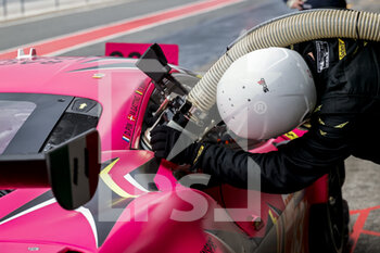 2022-10-16 - Refueling during the 4 Hours of Portimao 2022, 6th round of the 2022 European Le Mans Series on the Algarve International Circuit from October 14 to 16, in Portimao, Portugal - AUTO - ELMS - 4 HOURS OF PORTIMAO 2022 - ENDURANCE - MOTORS