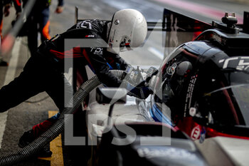 2022-10-16 - Refuelling during the 4 Hours of Portimao 2022, 6th round of the 2022 European Le Mans Series on the Algarve International Circuit from October 14 to 16, in Portimao, Portugal - AUTO - ELMS - 4 HOURS OF PORTIMAO 2022 - ENDURANCE - MOTORS