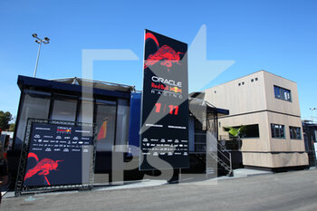 2022-02-23 - Hospitality Team 
Oracle Red Bull Racing - PRE-SEASON TRACK SESSION PRIOR THE 2022 FIA FORMULA ONE WORLD CHAMPIONSHIP - FORMULA 1 - MOTORS
