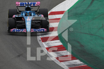 2022-02-25 - Fernando Alonso (SPA) - Alpine A522 - PRE-SEASON TEST SESSION PRIOR THE 2022 FIA FORMULA ONE WORLD CHAMPIONSHIP - FORMULA 1 - MOTORS