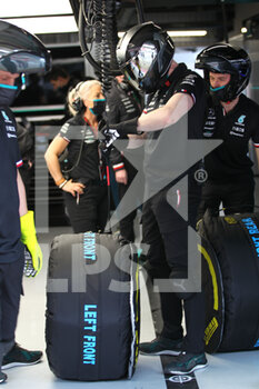 2022-02-25 - Mercedes-AMG Petronas F1 Team
Pit Stop Crew - PRE-SEASON TEST SESSION PRIOR THE 2022 FIA FORMULA ONE WORLD CHAMPIONSHIP - FORMULA 1 - MOTORS