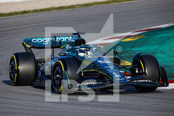 2022-02-23 - 05 VETTEL Sebastian (ger), Aston Martin F1 Team AMR22, action during the pre-season track session prior the 2022 FIA Formula One World Championship, on the Circuit de Barcelona-Catalunya, from February 23 to 25, 2022 in Montmelo, near Barcelona, Spain - PRE-SEASON TRACK SESSION PRIOR THE 2022 FIA FORMULA ONE WORLD CHAMPIONSHIP - FORMULA 1 - MOTORS
