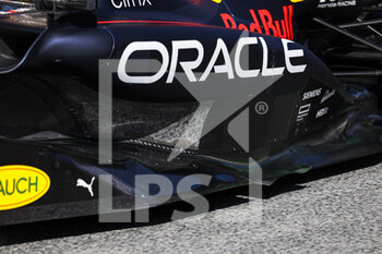 2022-02-23 - 01 VERSTAPPEN Max (nld), Red Bull Racing RB18, Sidepods, technical details during the pre-season track session prior the 2022 FIA Formula One World Championship, on the Circuit de Barcelona-Catalunya, from February 23 to 25, 2022 in Montmelo, near Barcelona, Spain - PRE-SEASON TRACK SESSION PRIOR THE 2022 FIA FORMULA ONE WORLD CHAMPIONSHIP - FORMULA 1 - MOTORS