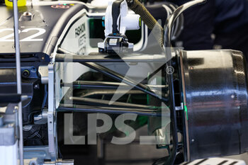 2022-02-23 - Scuderia AlphaTauri AT03, mechanical detail of front suspension during the pre-season track session prior the 2022 FIA Formula One World Championship, on the Circuit de Barcelona-Catalunya, from February 23 to 25, 2022 in Montmelo, near Barcelona, Spain - PRE-SEASON TRACK SESSION PRIOR THE 2022 FIA FORMULA ONE WORLD CHAMPIONSHIP - FORMULA 1 - MOTORS
