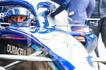 2022-02-25 - ALBON Alexander (tha), Williams Racing FW44, portrait during the pre-season track session prior the 2022 FIA Formula One World Championship, on the Circuit de Barcelona-Catalunya, from February 23 to 25, 2022 in Montmelo, near Barcelona, Spain - PRE-SEASON TRACK SESSION PRIOR THE 2022 FIA FORMULA ONE WORLD CHAMPIONSHIP - FORMULA 1 - MOTORS