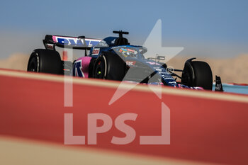 2022-03-10 - 14 ALONSO Fernando (spa), Alpine F1 Team A522, action during the Formula 1 Aramco pre-season testing prior the 2022 FIA Formula One World Championship, on the Bahrain International Circuit, from March 10 to 12, 2022 in Sakhir, Bahrain - FORMULA 1 ARAMCO PRE-SEASON TESTING PRIOR THE 2022 FIA FORMULA ONE WORLD CHAMPIONSHIP - FORMULA 1 - MOTORS