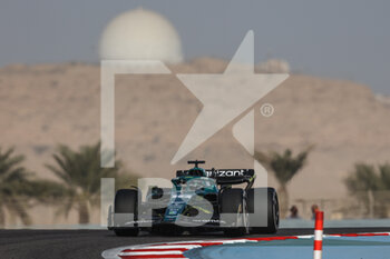 2022-03-10 - 18 STROLL Lance (can), Aston Martin F1 Team AMR22, action during the Formula 1 Aramco pre-season testing prior the 2022 FIA Formula One World Championship, on the Bahrain International Circuit, from March 10 to 12, 2022 in Sakhir, Bahrain - FORMULA 1 ARAMCO PRE-SEASON TESTING PRIOR THE 2022 FIA FORMULA ONE WORLD CHAMPIONSHIP - FORMULA 1 - MOTORS