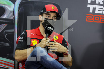 2022-03-12 - LECLERC Charles (mco), Scuderia Ferrari F1-75, portrait press conference during the Formula 1 Aramco pre-season testing prior the 2022 FIA Formula One World Championship, on the Bahrain International Circuit, from March 10 to 12, 2022 in Sakhir, Bahrain - FORMULA 1 ARAMCO PRE-SEASON TESTING PRIOR THE 2022 FIA FORMULA ONE WORLD CHAMPIONSHIP - FORMULA 1 - MOTORS