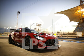 2022-03-17 - Mercedes Safety car GT Black Series during the Formula 1 Gulf Air Bahrain Grand Prix 2022, 1st round of the 2022 FIA Formula One World Championship, on the Bahrain International Circuit, from March 18 to 20, 2022 in Sakhir, Bahrain - FORMULA 1 GULF AIR BAHRAIN GRAND PRIX 2022, 1ST ROUND OF THE 2022 FIA FORMULA ONE WORLD CHAMPIONSHIP - FORMULA 1 - MOTORS