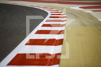 2022-03-17 - Bahrain Circuit ambiance during the Formula 1 Gulf Air Bahrain Grand Prix 2022, 1st round of the 2022 FIA Formula One World Championship, on the Bahrain International Circuit, from March 18 to 20, 2022 in Sakhir, Bahrain - FORMULA 1 GULF AIR BAHRAIN GRAND PRIX 2022, 1ST ROUND OF THE 2022 FIA FORMULA ONE WORLD CHAMPIONSHIP - FORMULA 1 - MOTORS