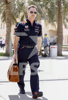 2022-03-17 - HORNER Christian (gbr), Team Principal of Red Bull Racing, portrait during the Formula 1 Gulf Air Bahrain Grand Prix 2022, 1st round of the 2022 FIA Formula One World Championship, on the Bahrain International Circuit, from March 18 to 20, 2022 in Sakhir, Bahrain - FORMULA 1 GULF AIR BAHRAIN GRAND PRIX 2022, 1ST ROUND OF THE 2022 FIA FORMULA ONE WORLD CHAMPIONSHIP - FORMULA 1 - MOTORS