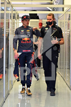 2022-03-17 - VERSTAPPEN Max (ned), Red Bull Racing RB18, portrait during the Formula 1 Gulf Air Bahrain Grand Prix 2022, 1st round of the 2022 FIA Formula One World Championship, on the Bahrain International Circuit, from March 18 to 20, 2022 in Sakhir, Bahrain - FORMULA 1 GULF AIR BAHRAIN GRAND PRIX 2022, 1ST ROUND OF THE 2022 FIA FORMULA ONE WORLD CHAMPIONSHIP - FORMULA 1 - MOTORS