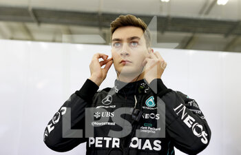 2022-03-17 - RUSSELL George (gbr), Mercedes AMG F1 Team W13, portrait during the Formula 1 Gulf Air Bahrain Grand Prix 2022, 1st round of the 2022 FIA Formula One World Championship, on the Bahrain International Circuit, from March 18 to 20, 2022 in Sakhir, Bahrain - FORMULA 1 GULF AIR BAHRAIN GRAND PRIX 2022, 1ST ROUND OF THE 2022 FIA FORMULA ONE WORLD CHAMPIONSHIP - FORMULA 1 - MOTORS