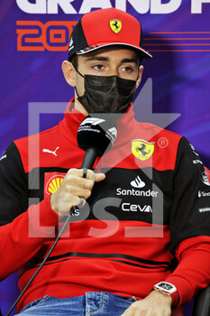 2022-03-18 - LECLERC Charles (mco), Scuderia Ferrari F1-75, portrait press conference during the Formula 1 Gulf Air Bahrain Grand Prix 2022, 1st round of the 2022 FIA Formula One World Championship, on the Bahrain International Circuit, from March 18 to 20, 2022 in Sakhir, Bahrain - FORMULA 1 GULF AIR BAHRAIN GRAND PRIX 2022, 1ST ROUND OF THE 2022 FIA FORMULA ONE WORLD CHAMPIONSHIP - FORMULA 1 - MOTORS