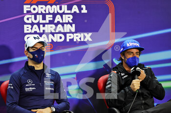 2022-03-18 - LATIFI Nicholas (can), Williams Racing FW44, portrait ALONSO Fernando (spa), Alpine F1 Team A522, portrait press conference during the Formula 1 Gulf Air Bahrain Grand Prix 2022, 1st round of the 2022 FIA Formula One World Championship, on the Bahrain International Circuit, from March 18 to 20, 2022 in Sakhir, Bahrain - FORMULA 1 GULF AIR BAHRAIN GRAND PRIX 2022, 1ST ROUND OF THE 2022 FIA FORMULA ONE WORLD CHAMPIONSHIP - FORMULA 1 - MOTORS