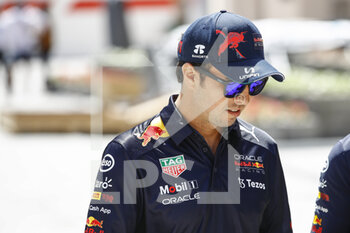 2022-03-18 - PEREZ Sergio (mex), Red Bull Racing RB18, portrait during the Formula 1 Gulf Air Bahrain Grand Prix 2022, 1st round of the 2022 FIA Formula One World Championship, on the Bahrain International Circuit, from March 18 to 20, 2022 in Sakhir, Bahrain - FORMULA 1 GULF AIR BAHRAIN GRAND PRIX 2022, 1ST ROUND OF THE 2022 FIA FORMULA ONE WORLD CHAMPIONSHIP - FORMULA 1 - MOTORS
