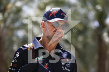 2022-03-18 - NEWEY Adrian, Chief Technical Officer of Red Bull Racing, portrait during the Formula 1 Gulf Air Bahrain Grand Prix 2022, 1st round of the 2022 FIA Formula One World Championship, on the Bahrain International Circuit, from March 18 to 20, 2022 in Sakhir, Bahrain - FORMULA 1 GULF AIR BAHRAIN GRAND PRIX 2022, 1ST ROUND OF THE 2022 FIA FORMULA ONE WORLD CHAMPIONSHIP - FORMULA 1 - MOTORS