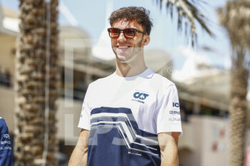 2022-03-18 - GASLY Pierre (fra), Scuderia AlphaTauri AT03, portrait during the Formula 1 Gulf Air Bahrain Grand Prix 2022, 1st round of the 2022 FIA Formula One World Championship, on the Bahrain International Circuit, from March 18 to 20, 2022 in Sakhir, Bahrain - FORMULA 1 GULF AIR BAHRAIN GRAND PRIX 2022, 1ST ROUND OF THE 2022 FIA FORMULA ONE WORLD CHAMPIONSHIP - FORMULA 1 - MOTORS