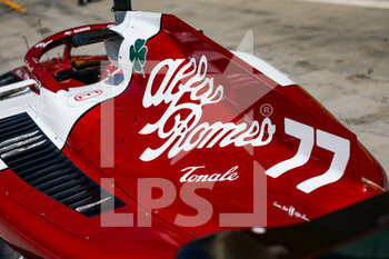 2022-03-18 - Alfa Romeo F1 Team ORLEN C42, mechanical detail during the Formula 1 Gulf Air Bahrain Grand Prix 2022, 1st round of the 2022 FIA Formula One World Championship, on the Bahrain International Circuit, from March 18 to 20, 2022 in Sakhir, Bahrain - FORMULA 1 GULF AIR BAHRAIN GRAND PRIX 2022, 1ST ROUND OF THE 2022 FIA FORMULA ONE WORLD CHAMPIONSHIP - FORMULA 1 - MOTORS