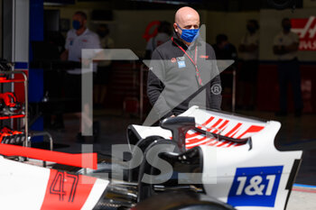 2022-03-18 - RESTA Simone (its), Technical Director of Haas F1 Team, portrait during the Formula 1 Gulf Air Bahrain Grand Prix 2022, 1st round of the 2022 FIA Formula One World Championship, on the Bahrain International Circuit, from March 18 to 20, 2022 in Sakhir, Bahrain - FORMULA 1 GULF AIR BAHRAIN GRAND PRIX 2022, 1ST ROUND OF THE 2022 FIA FORMULA ONE WORLD CHAMPIONSHIP - FORMULA 1 - MOTORS
