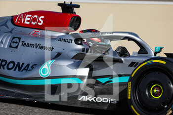 2022-03-18 - 63 RUSSELL George (gbr), Mercedes AMG F1 Team W13, action during the Formula 1 Gulf Air Bahrain Grand Prix 2022, 1st round of the 2022 FIA Formula One World Championship, on the Bahrain International Circuit, from March 18 to 20, 2022 in Sakhir, Bahrain - FORMULA 1 GULF AIR BAHRAIN GRAND PRIX 2022, 1ST ROUND OF THE 2022 FIA FORMULA ONE WORLD CHAMPIONSHIP - FORMULA 1 - MOTORS