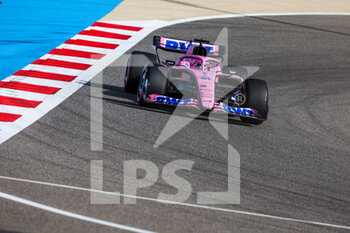 2022-03-18 - 14 ALONSO Fernando (spa), Alpine F1 Team A522, action during the Formula 1 Gulf Air Bahrain Grand Prix 2022, 1st round of the 2022 FIA Formula One World Championship, on the Bahrain International Circuit, from March 18 to 20, 2022 in Sakhir, Bahrain - FORMULA 1 GULF AIR BAHRAIN GRAND PRIX 2022, 1ST ROUND OF THE 2022 FIA FORMULA ONE WORLD CHAMPIONSHIP - FORMULA 1 - MOTORS