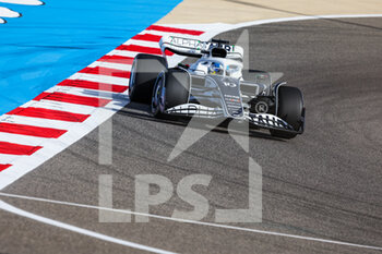 2022-03-18 - 10 GASLY Pierre (fra), Scuderia AlphaTauri AT03, action during the Formula 1 Gulf Air Bahrain Grand Prix 2022, 1st round of the 2022 FIA Formula One World Championship, on the Bahrain International Circuit, from March 18 to 20, 2022 in Sakhir, Bahrain - FORMULA 1 GULF AIR BAHRAIN GRAND PRIX 2022, 1ST ROUND OF THE 2022 FIA FORMULA ONE WORLD CHAMPIONSHIP - FORMULA 1 - MOTORS