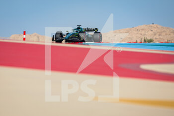 2022-03-18 - 18 STROLL Lance (can), Aston Martin F1 Team AMR22, action during the Formula 1 Gulf Air Bahrain Grand Prix 2022, 1st round of the 2022 FIA Formula One World Championship, on the Bahrain International Circuit, from March 18 to 20, 2022 in Sakhir, Bahrain - FORMULA 1 GULF AIR BAHRAIN GRAND PRIX 2022, 1ST ROUND OF THE 2022 FIA FORMULA ONE WORLD CHAMPIONSHIP - FORMULA 1 - MOTORS