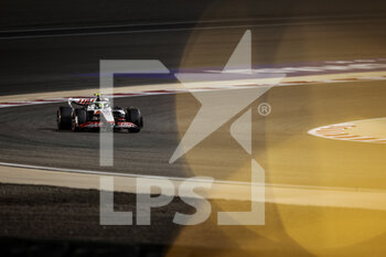 2022-03-18 - 47 SCHUMACHER Mick (ger), Haas F1 Team VF-22 Ferrari, action during the Formula 1 Gulf Air Bahrain Grand Prix 2022, 1st round of the 2022 FIA Formula One World Championship, on the Bahrain International Circuit, from March 18 to 20, 2022 in Sakhir, Bahrain - FORMULA 1 GULF AIR BAHRAIN GRAND PRIX 2022, 1ST ROUND OF THE 2022 FIA FORMULA ONE WORLD CHAMPIONSHIP - FORMULA 1 - MOTORS