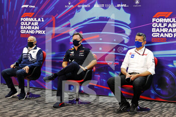 2022-03-19 - TOST Franz (aut), Team Principal of Scuderia AlphaTauri, portrait HORNER Christian (gbr), Team Principal of Red Bull Racing, portrait STEINER Guenther (ita), Team Principal of Haas F1 team, portrait press conference during the Formula 1 Gulf Air Bahrain Grand Prix 2022, 1st round of the 2022 FIA Formula One World Championship, on the Bahrain International Circuit, from March 18 to 20, 2022 in Sakhir, Bahrain - FORMULA 1 GULF AIR BAHRAIN GRAND PRIX 2022, 1ST ROUND OF THE 2022 FIA FORMULA ONE WORLD CHAMPIONSHIP - FORMULA 1 - MOTORS