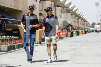 2022-03-19 - VERSTAPPEN Max (ned), Red Bull Racing RB18, portrait PEREZ Sergio (mex), Red Bull Racing RB18, portrait during the Formula 1 Gulf Air Bahrain Grand Prix 2022, 1st round of the 2022 FIA Formula One World Championship, on the Bahrain International Circuit, from March 18 to 20, 2022 in Sakhir, Bahrain - FORMULA 1 GULF AIR BAHRAIN GRAND PRIX 2022, 1ST ROUND OF THE 2022 FIA FORMULA ONE WORLD CHAMPIONSHIP - FORMULA 1 - MOTORS