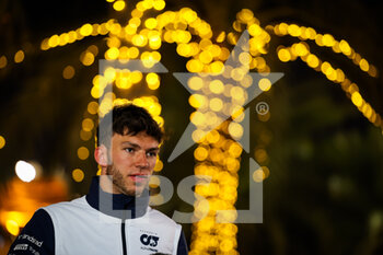 2022-03-19 - GASLY Pierre (fra), Scuderia AlphaTauri AT03, portrait during the Formula 1 Gulf Air Bahrain Grand Prix 2022, 1st round of the 2022 FIA Formula One World Championship, on the Bahrain International Circuit, from March 18 to 20, 2022 in Sakhir, Bahrain - FORMULA 1 GULF AIR BAHRAIN GRAND PRIX 2022, 1ST ROUND OF THE 2022 FIA FORMULA ONE WORLD CHAMPIONSHIP - FORMULA 1 - MOTORS