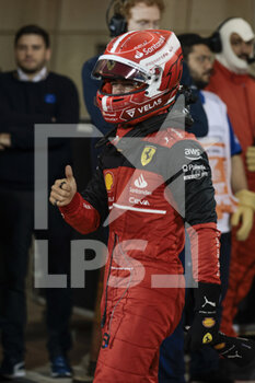 2022-03-19 - LECLERC Charles (mco), Scuderia Ferrari F1-75, portrait pole position during the Formula 1 Gulf Air Bahrain Grand Prix 2022, 1st round of the 2022 FIA Formula One World Championship, on the Bahrain International Circuit, from March 18 to 20, 2022 in Sakhir, Bahrain - FORMULA 1 GULF AIR BAHRAIN GRAND PRIX 2022, 1ST ROUND OF THE 2022 FIA FORMULA ONE WORLD CHAMPIONSHIP - FORMULA 1 - MOTORS