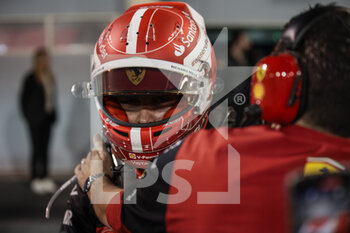 2022-03-19 - LECLERC Charles (mco), Scuderia Ferrari F1-75, portrait pole position during the Formula 1 Gulf Air Bahrain Grand Prix 2022, 1st round of the 2022 FIA Formula One World Championship, on the Bahrain International Circuit, from March 18 to 20, 2022 in Sakhir, Bahrain - FORMULA 1 GULF AIR BAHRAIN GRAND PRIX 2022, 1ST ROUND OF THE 2022 FIA FORMULA ONE WORLD CHAMPIONSHIP - FORMULA 1 - MOTORS